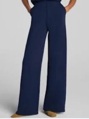 Spanx air essentials Wide Leg Navy pants